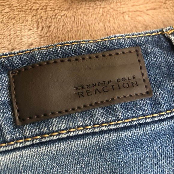 Kenneth Cole Reaction Moderna Denim Skirt - Picture 7 of 10